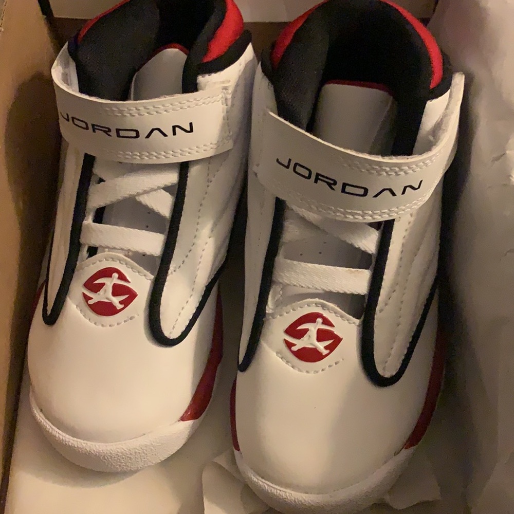 NWT White , black and red Jordan pro strong toddler 9C - Picture 3 of 3